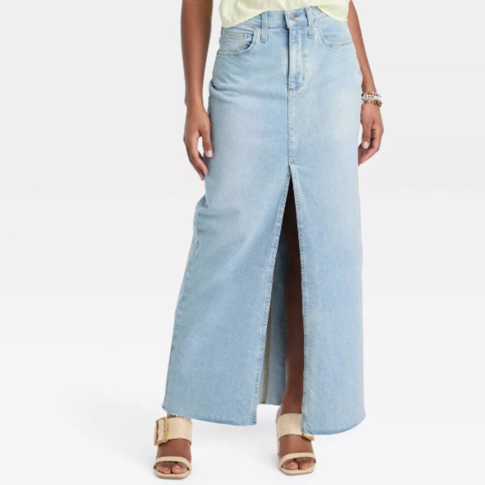 NWOT Universal Thread Women's High-Rise Light Wash Denim Maxi Skirt